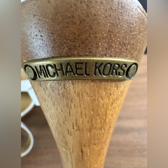 Women’s Michael Kors Jules White Leather Suede Signature Logo Luxury Heels - Picture 7 of 11